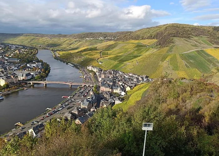 Leo Werland-ehses דירה *